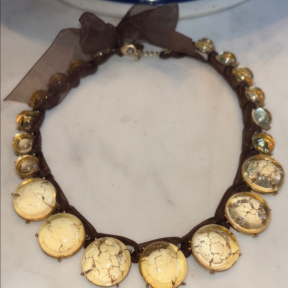 Elegant Gold and Brown Necklace